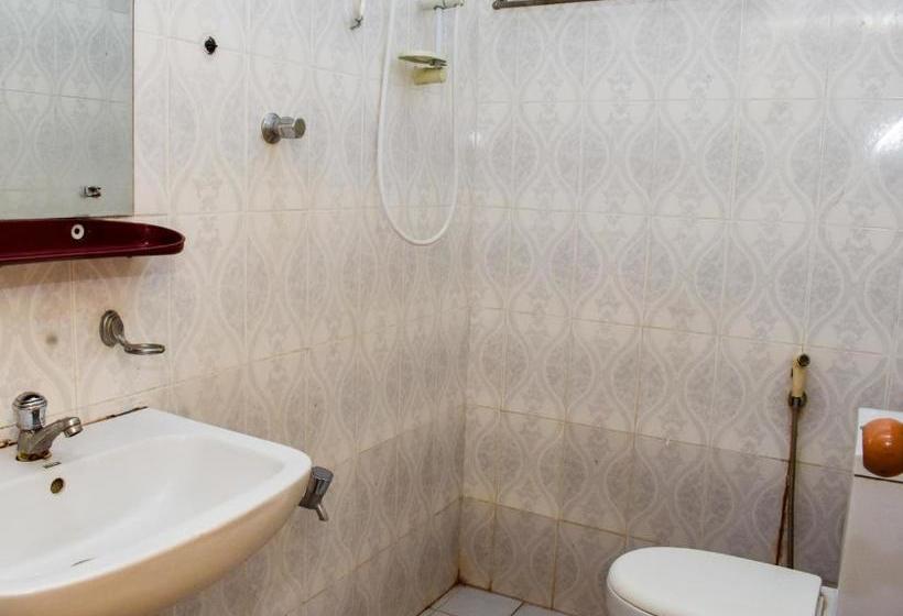 Отель Oyo 448  Absaras