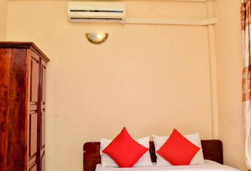 Отель Oyo 448  Absaras