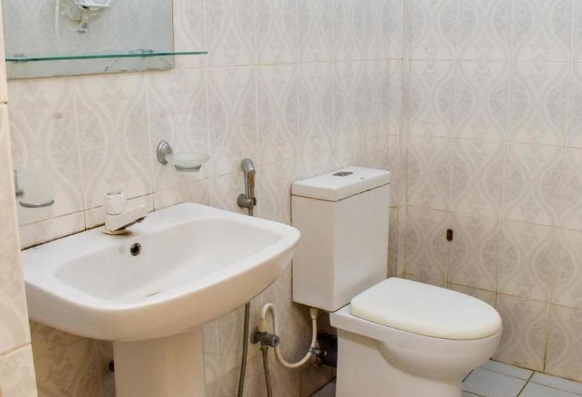 Отель Oyo 448  Absaras