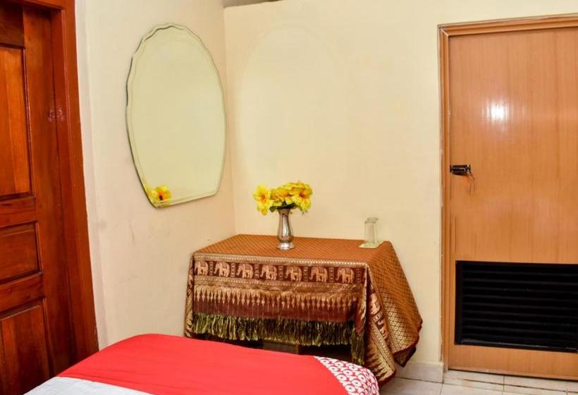 Отель Oyo 448  Absaras