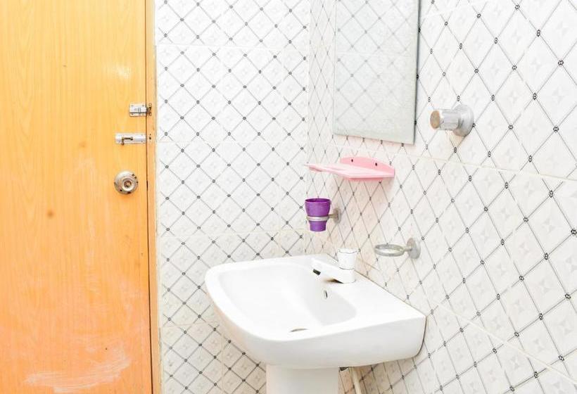 Отель Oyo 448  Absaras