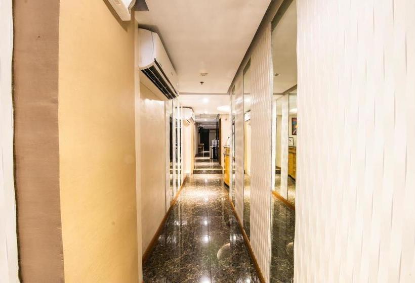 酒店 Oyo 475 Pearl Blossom