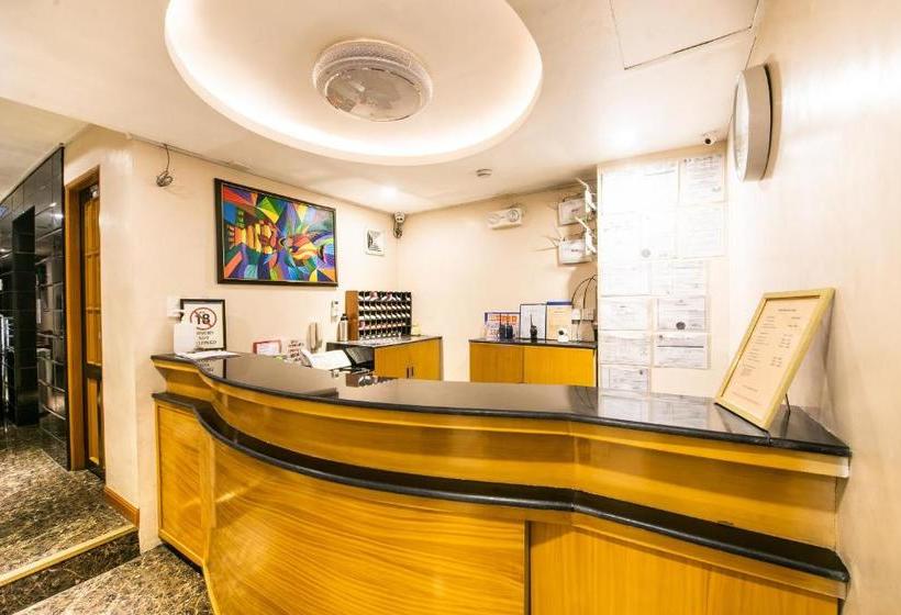 酒店 Oyo 475 Pearl Blossom