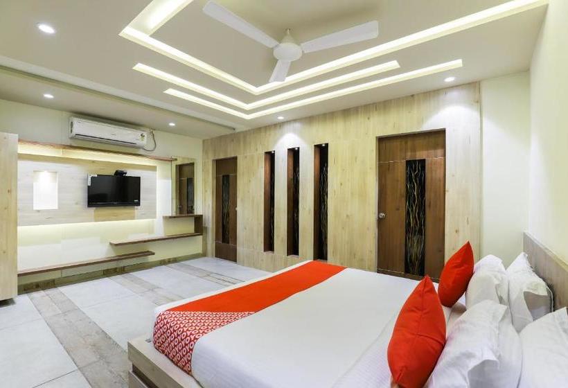 Hotel Oyo 48307  Majestic Somnath