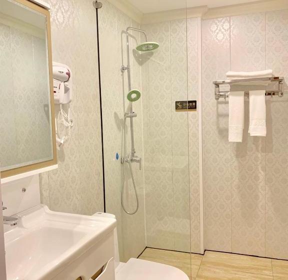 Отель Qingyunge