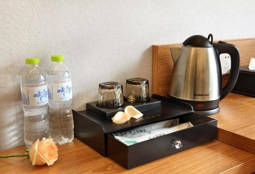 Отель Qingyunge