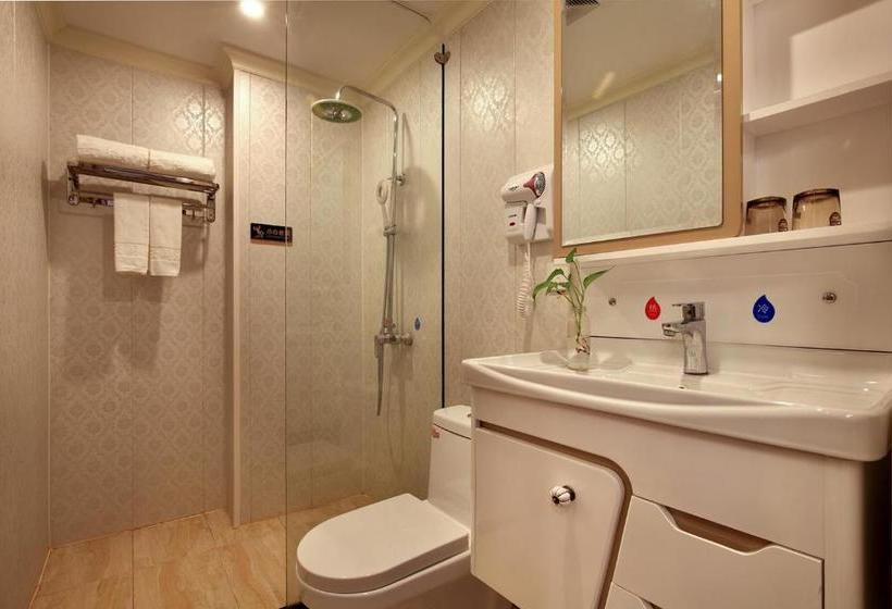 Отель Qingyunge