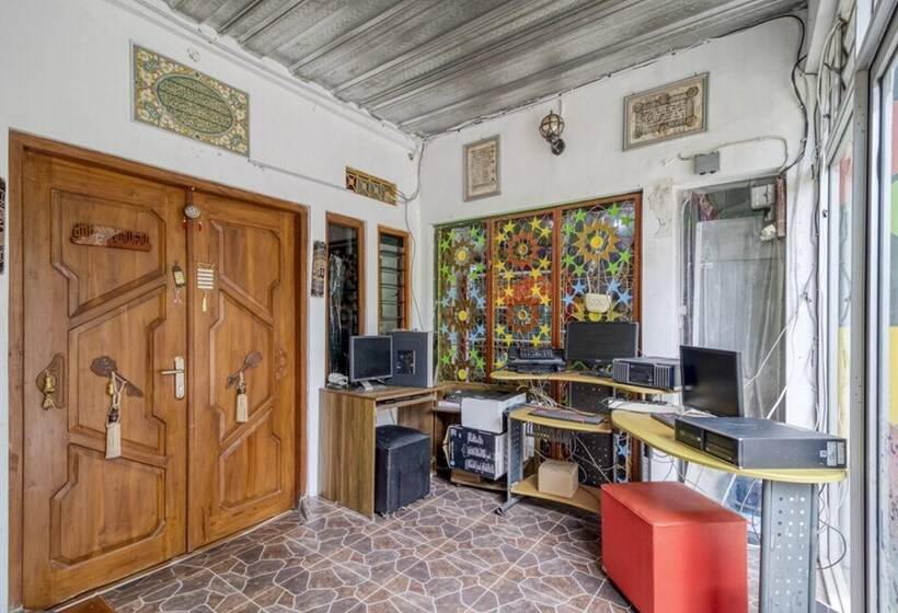 펜션 Koolkost Female Syariah @ Gejayan Jogja