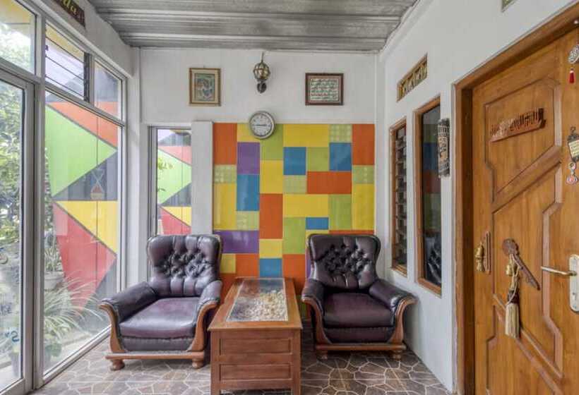 펜션 Koolkost Female Syariah @ Gejayan Jogja