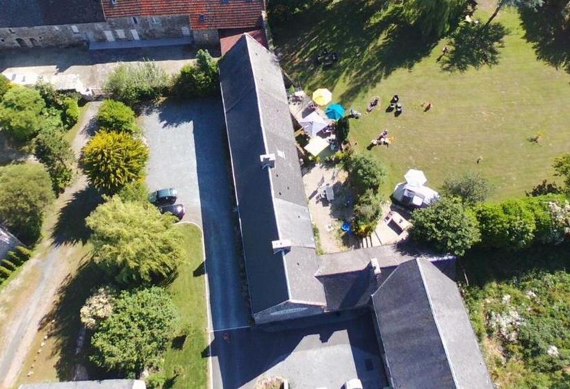 بنسيون Le Relais De La Comté
