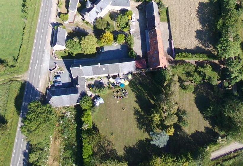 بنسيون Le Relais De La Comté