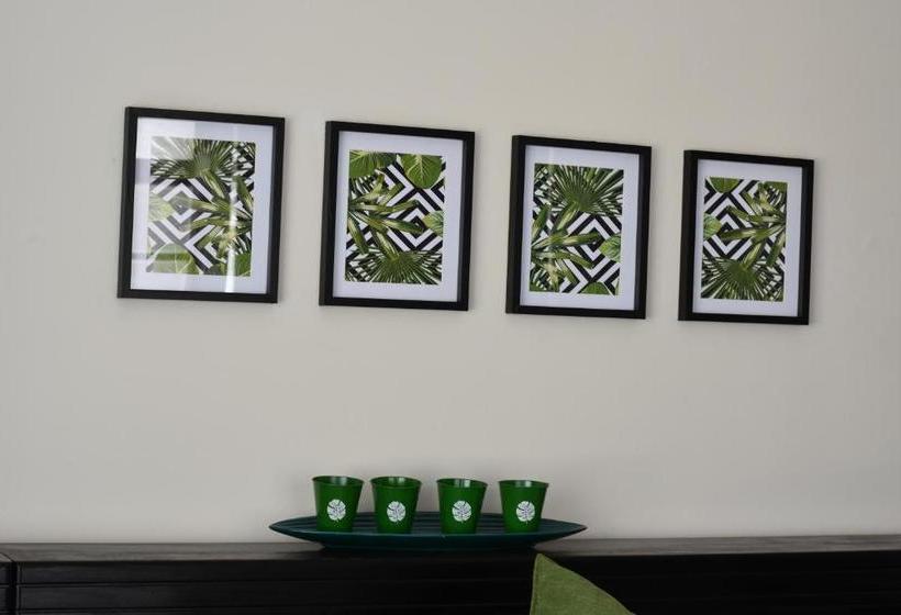 ペンション Lily Of The Valley Boutique Retreat