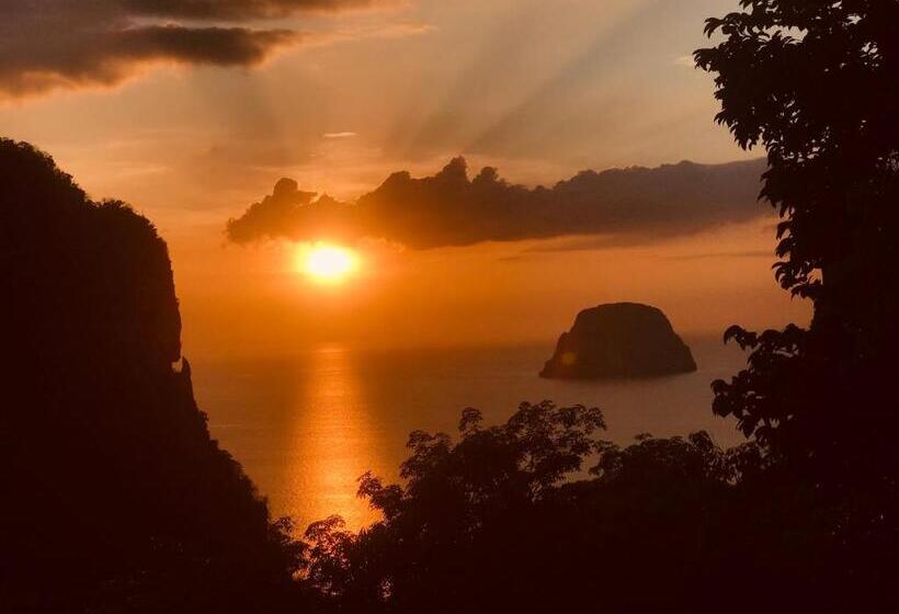 אתר נופש Inhale @ Hill