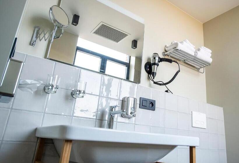 فندق Café Coureur Borgloon