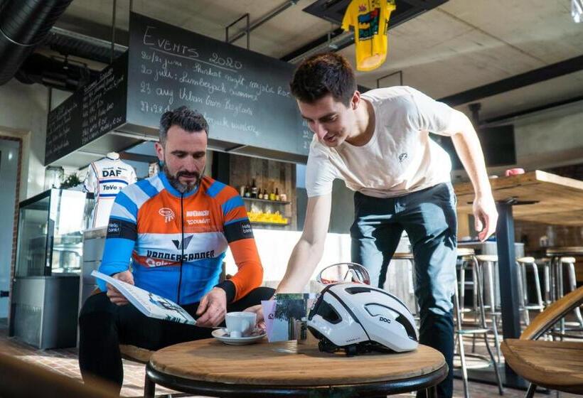 فندق Café Coureur Borgloon