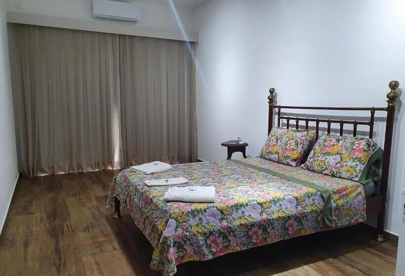 Отель Espaço Casa Na Rocha