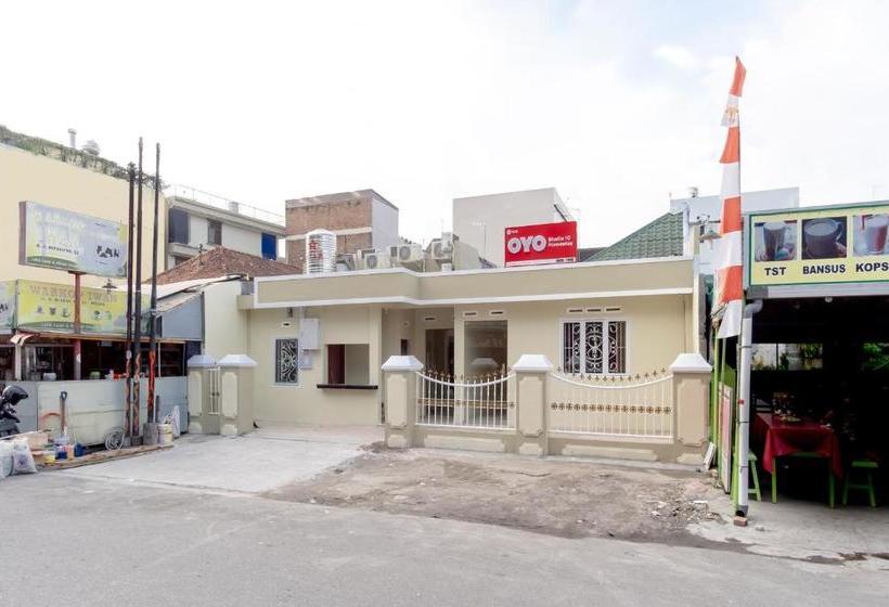 בית מלון כפרי Oyo 1505 Studio 10 Residence