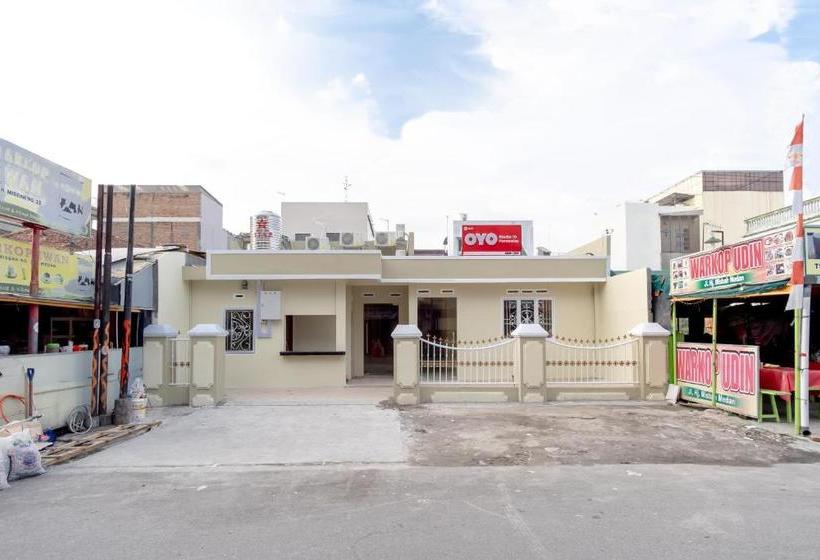 ホテル Oyo 1505 Studio 10 Residence