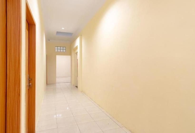 호텔 Oyo 1505 Studio 10 Residence