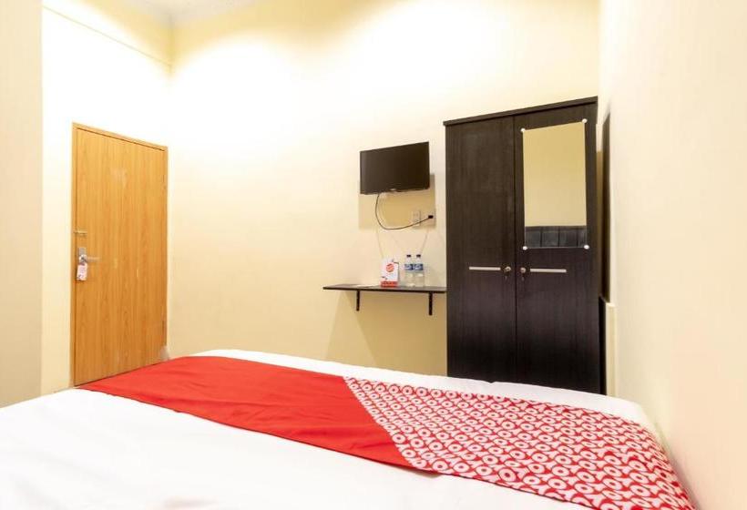 בית מלון כפרי Oyo 1505 Studio 10 Residence