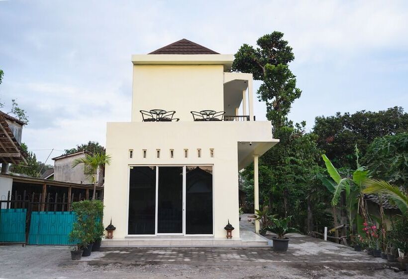 בית מלון כפרי Oyo 1855 Elise Exclusive Residence