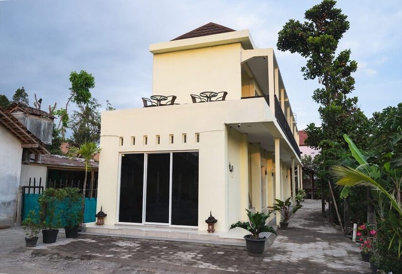 בית מלון כפרי Oyo 1855 Elise Exclusive Residence