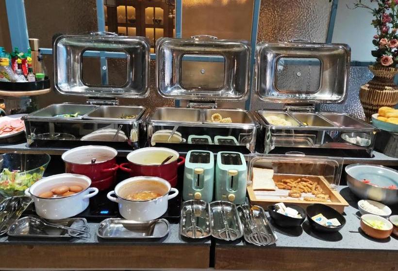 فندق Rootroom Life