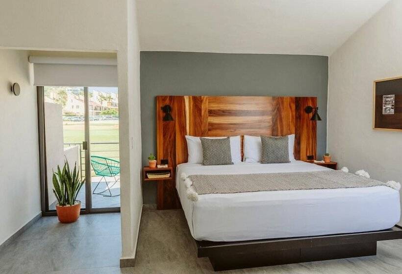 酒店 Six Two Four Urban Beach