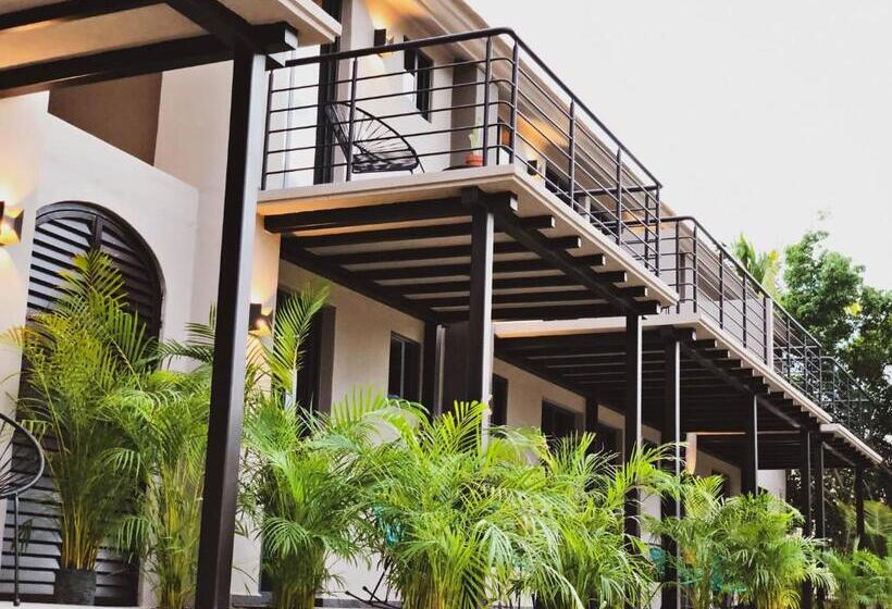 酒店 Six Two Four Urban Beach