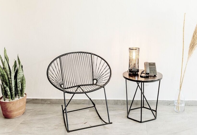 酒店 Six Two Four Urban Beach