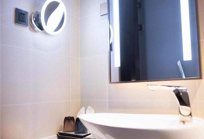 Lavande Hotel Qiqihar Supervisory Office