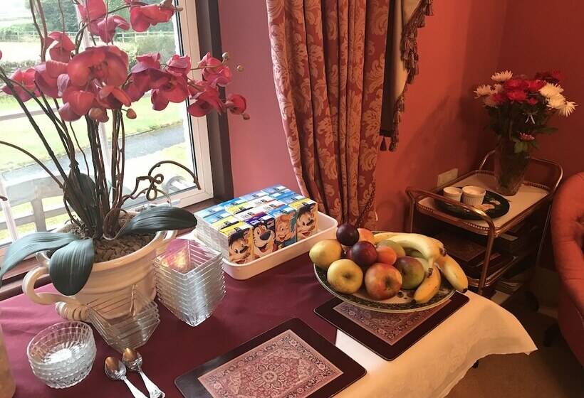 Lower Marsh Farm B&b