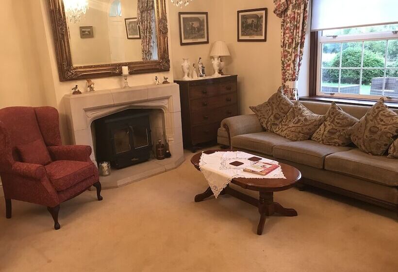 Lower Marsh Farm B&b