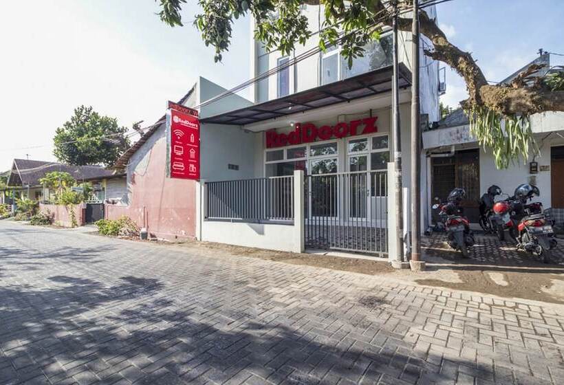 膳宿费 Reddoorz Near Condongcatur Bus Station