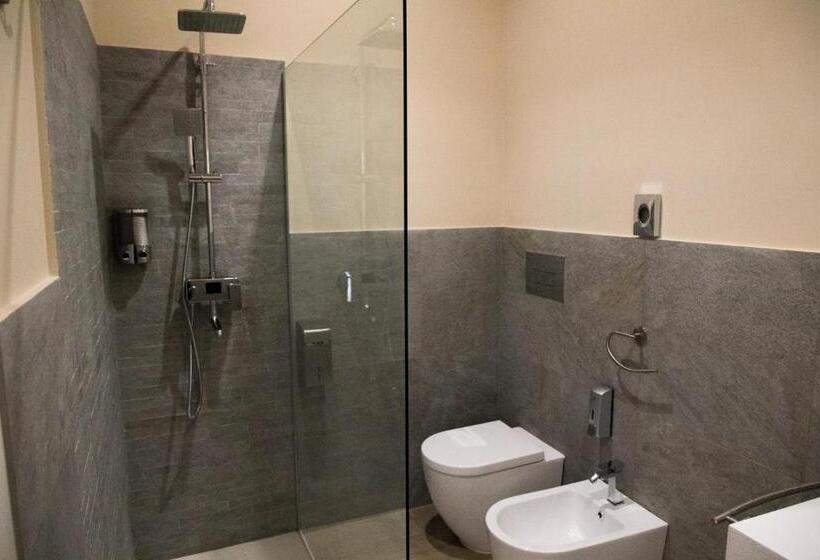 تختخواب و صبحانه Tre Fontane