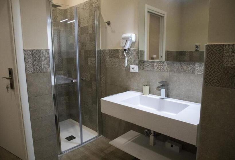 تختخواب و صبحانه Tre Fontane