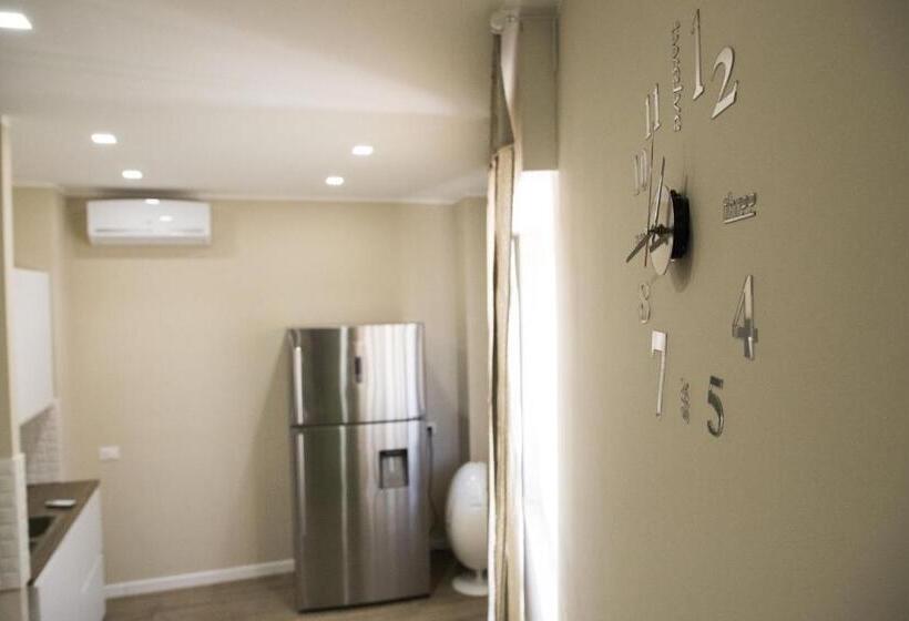 تختخواب و صبحانه Tre Fontane