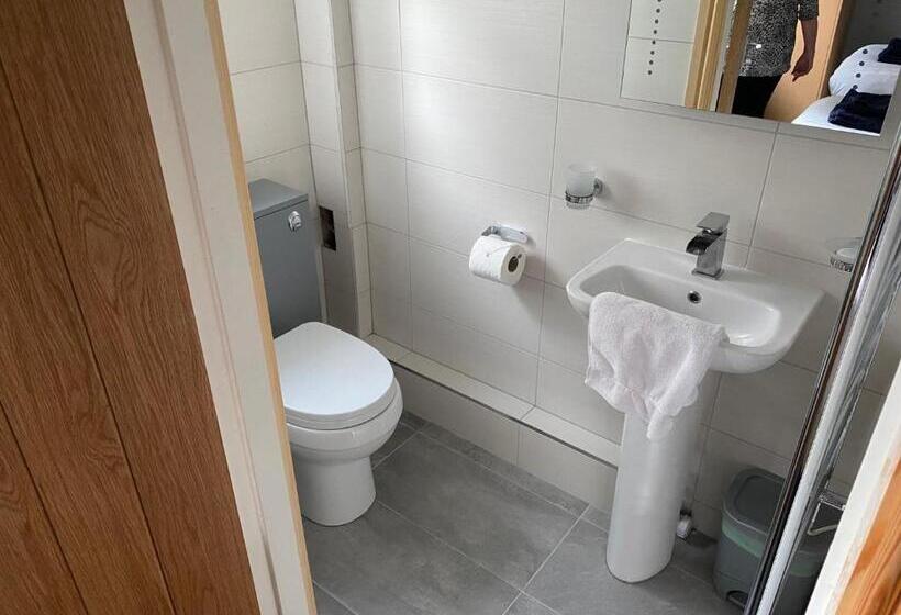 Buile Hill Holiday Flats