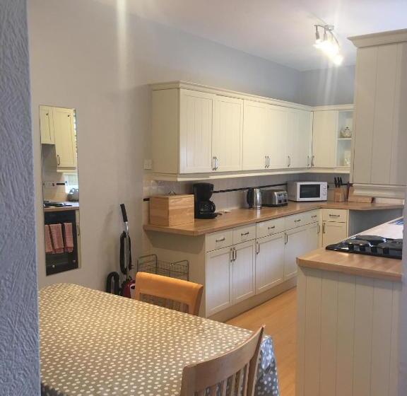 Buile Hill Holiday Flats