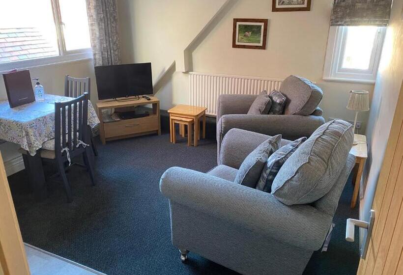 Buile Hill Holiday Flats