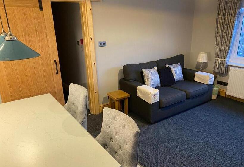 Buile Hill Holiday Flats