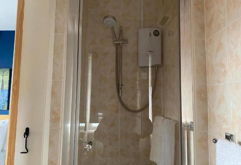 Buile Hill Holiday Flats