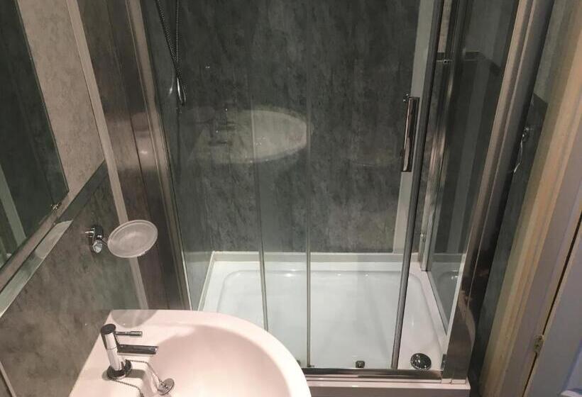 Buile Hill Holiday Flats