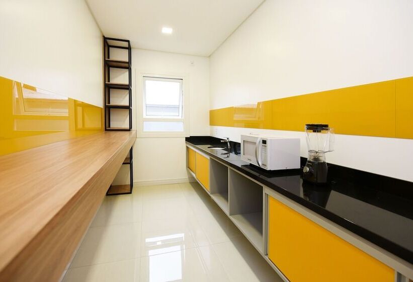 בית מלון כפרי Alles Berg