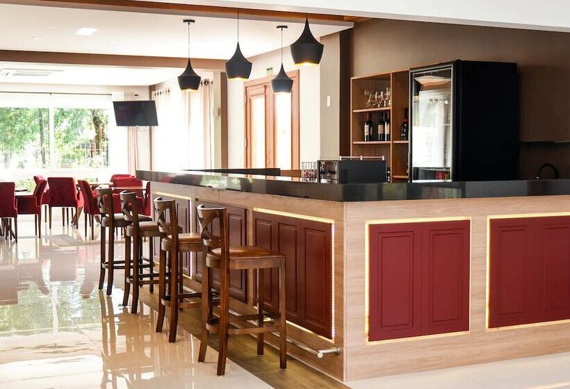 בית מלון כפרי Alles Berg