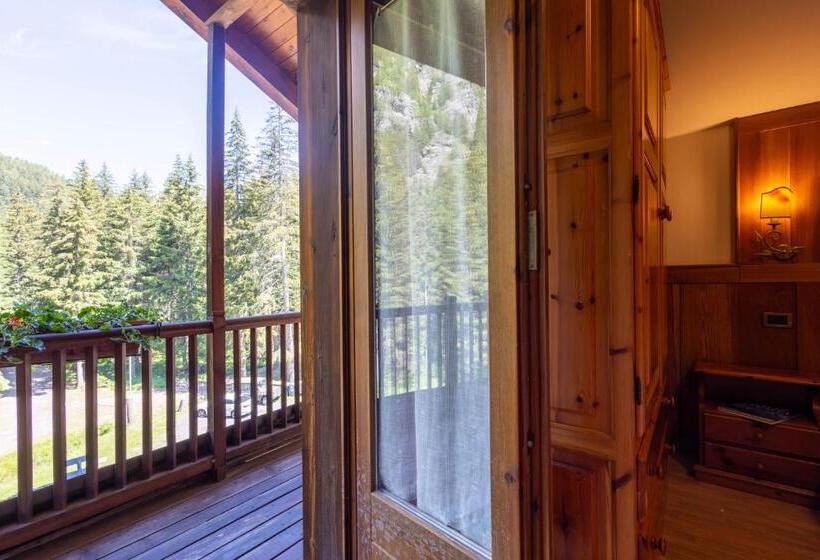 호텔 Alpine Forest