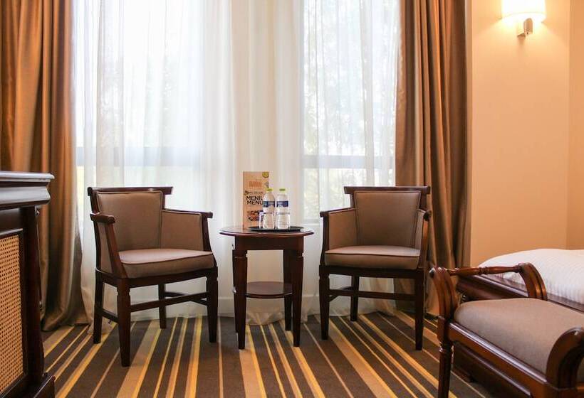 Avenue   Avenue Hotels