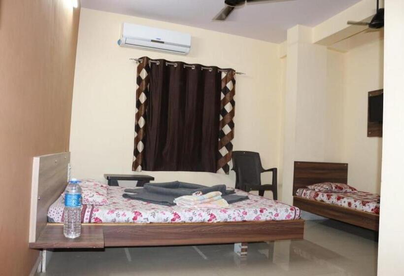 Hotel Laxmi Sadan