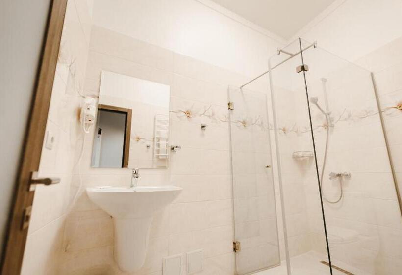 בית מלון כפרי Nicole