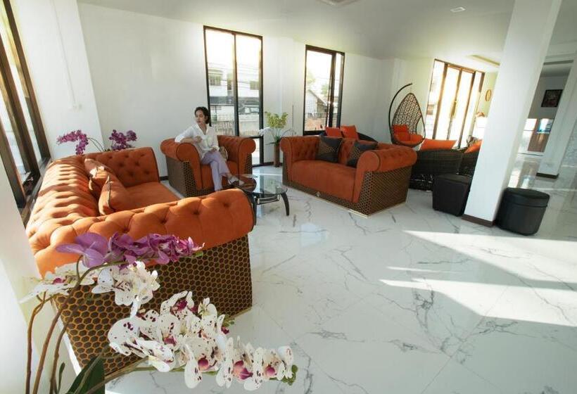 ホテル Nk Residence Sakon Nakhon